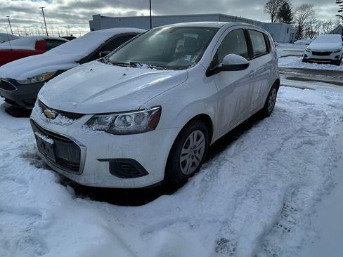 Used 2017 Chevrolet Sonic LT image 1