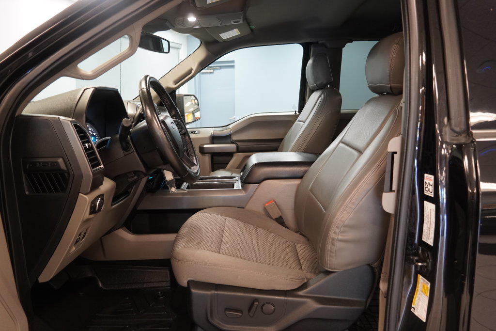 Used 2019 Ford F150 XLT w/ Equipment Group 302A Luxury AWD/4WD image 5