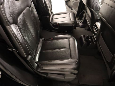 Used 2024 Jeep Grand Cherokee L Limited w/ Black Appearance Package image 16