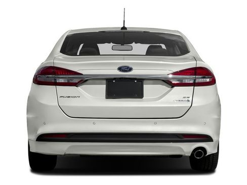Used 2017 Ford Fusion SE FWD image 8