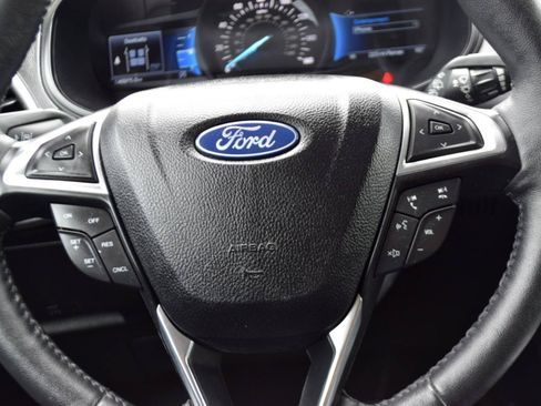 Used 2022 Ford Edge SEL w/ Convenience Package AWD/4WD image 15