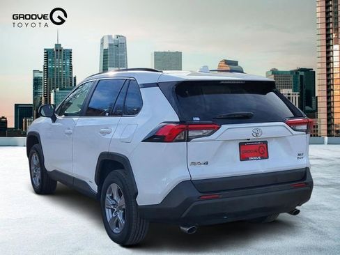 Used 2025 Toyota RAV4 XLE image 3