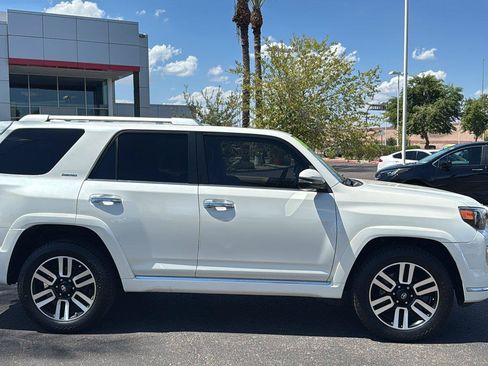 Used 2016 Toyota 4Runner Limited w/ Convenience Package AWD/4WD image 10