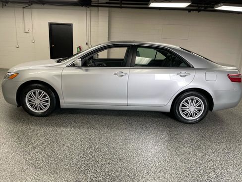 Used 2009 Toyota Camry LE image 7