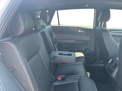 Used 2023 Volkswagen Atlas Cross Sport SEL R-Line AWD/4WD image 20
