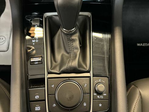 Used 2024 MAZDA MAZDA3 s image 28
