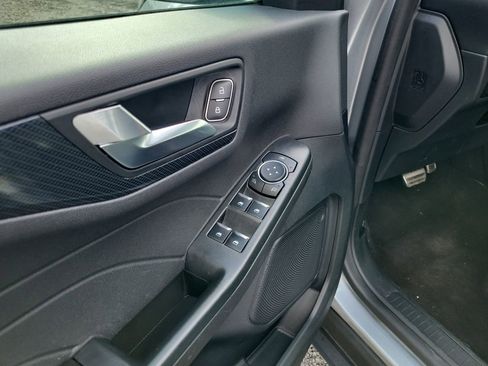 Used 2023 Ford Escape ST-Line image 12