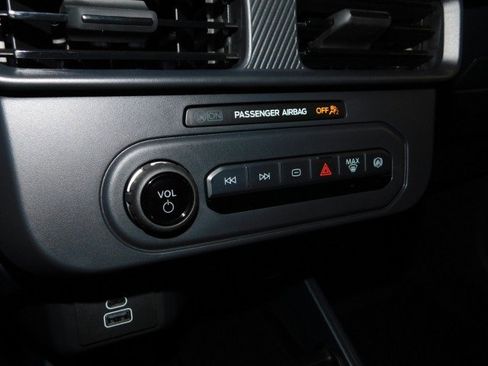 New 2025 Ford Maverick XL w/ Equipment Group 101A image 23