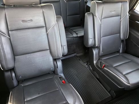 Certified 2025 Cadillac Escalade Sport w/ LPO, Floor Liner Package RWD image 27