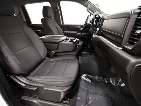 Used 2024 Chevrolet Silverado 2500 LT image 17