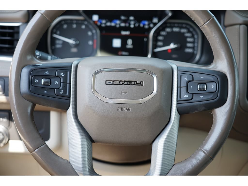 Used 2021 GMC Yukon XL Denali w/ Denali Premium Package AWD/4WD image 24