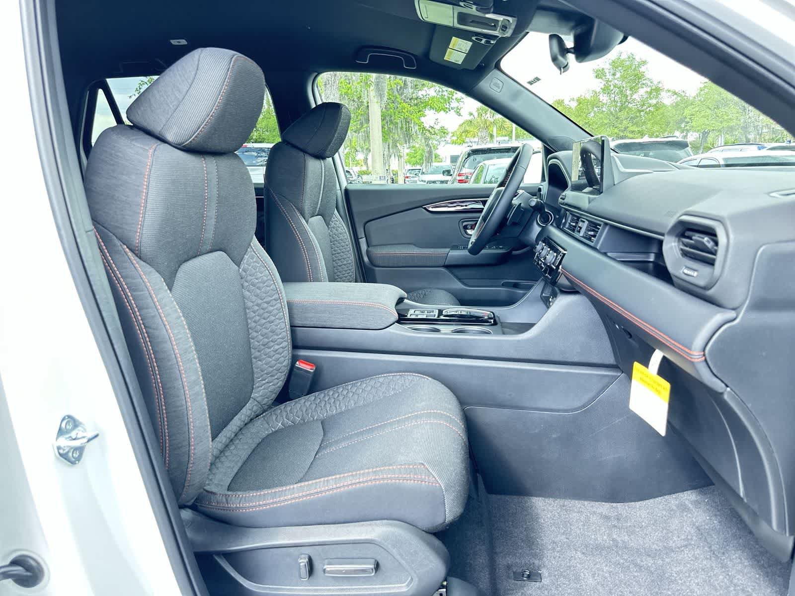 New 2026 Honda Pilot Sport image 17