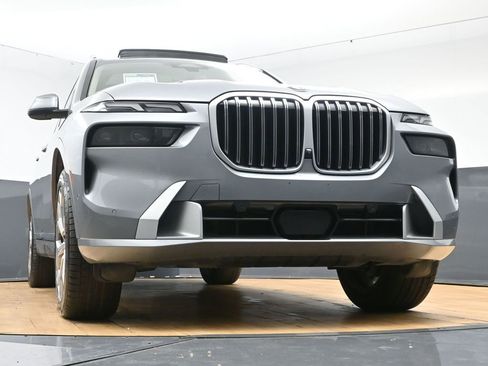 Used 2025 BMW X7 xDrive40i AWD/4WD image 54
