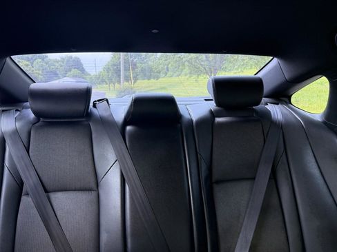 Used 2018 Honda Accord Sport image 17