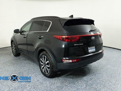 Used 2018 Kia Sportage EX w/ Option Group 040 FWD image 5