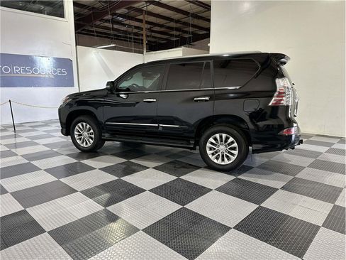 Used 2017 Lexus GX 460 Premium image 9