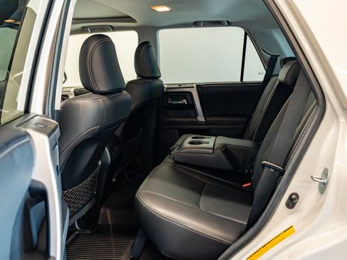 Used 2020 Toyota 4Runner Limited AWD/4WD image 39