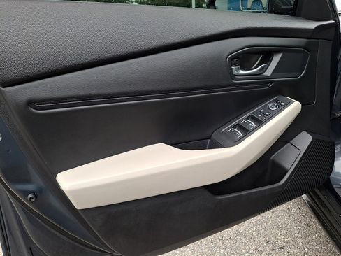 Used 2023 Honda Accord EX image 12