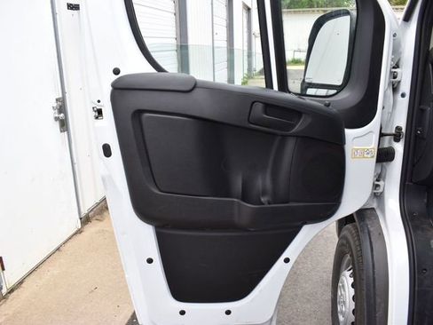 New 2025 RAM ProMaster 2500 w/ Convenience Group image 27