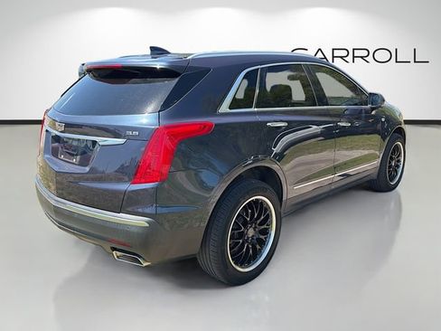 Used 2018 Cadillac XT5 FWD image 2