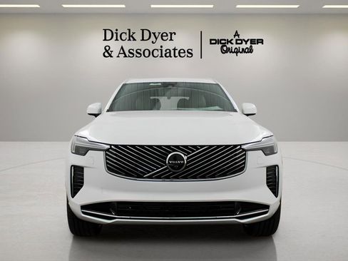 New 2026 Volvo XC90 B6 Plus image 8