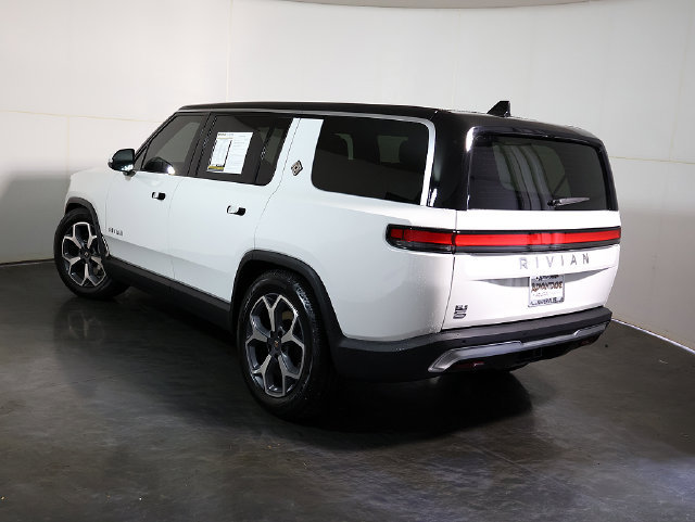 Used 2024 Rivian R1S Adventure Dual AWD/4WD image 2