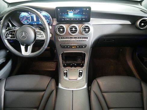 Used 2021 Mercedes-Benz GLC 300 4MATIC image 10
