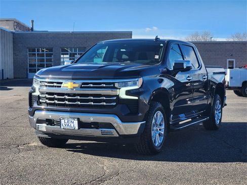 Used 2023 Chevrolet Silverado 1500 LTZ w/ LTZ Premium Package image 4