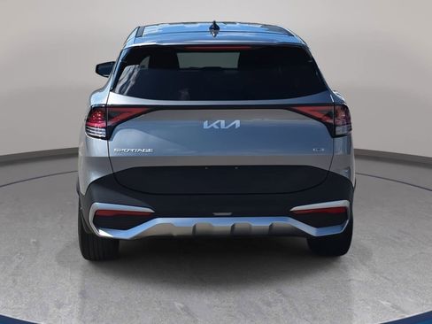 Used 2025 Kia Sportage LX image 6