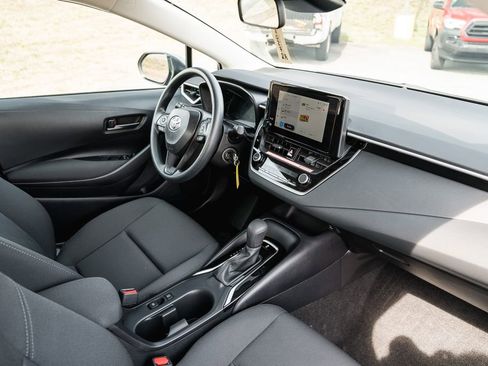 Certified 2026 Toyota Corolla LE image 10