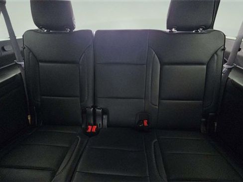 Used 2022 GMC Yukon XL Denali image 30