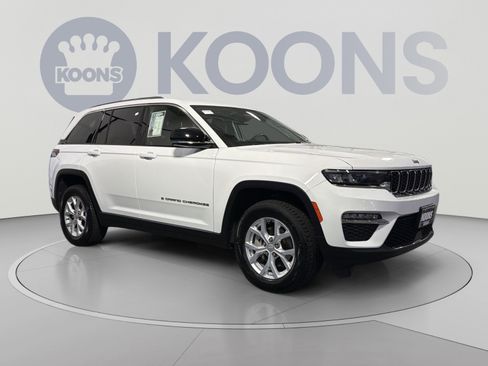 Used 2023 Jeep Grand Cherokee Limited AWD/4WD image 10