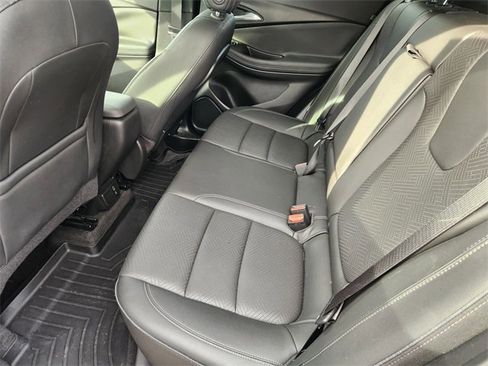 Used 2020 Buick Encore GX Essence w/ Experience Buick Package image 9