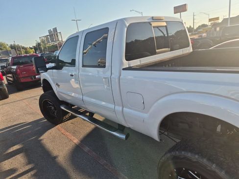 Used 2016 Ford F250 Lariat w/ Lariat Interior Package AWD/4WD image 12