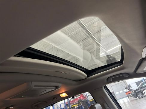 Used 2015 Honda Odyssey EX-L image 23