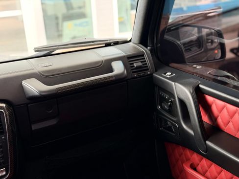 Used 2015 Mercedes-Benz G 63 AMG 4MATIC image 57