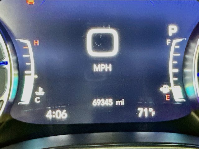 Used 2025 Chrysler Pacifica Limited FWD image 14
