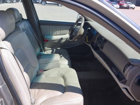 Used 2004 Buick Park Avenue FWD image 25