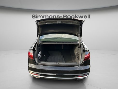 Used 2023 Audi A4 2.0T Premium image 9