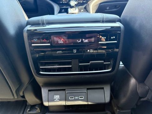 Used 2023 Acura MDX SH-AWD w/ Technology Package image 17