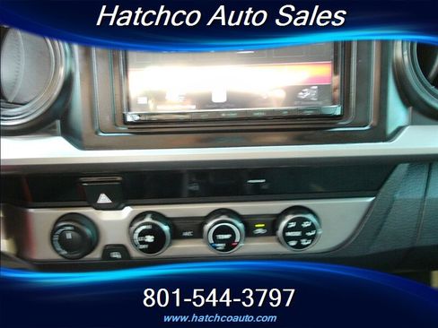 Used 2017 Toyota Tacoma SR5 w/ Tow Package image 21