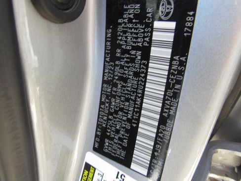 Used 2024 Toyota Camry LE FWD image 6