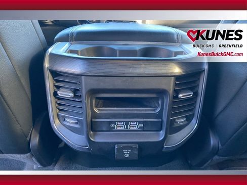 Used 2024 RAM 1500 Laramie image 32