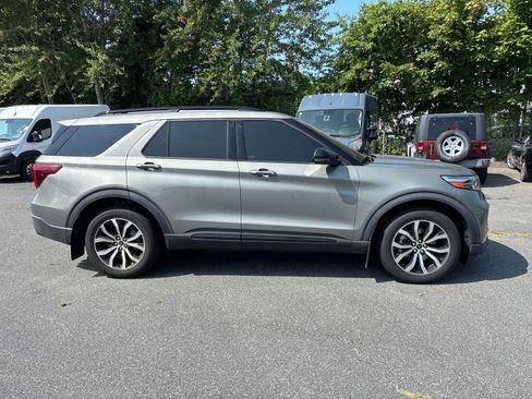 Used 2020 Ford Explorer ST w/ Premium Technology Package image 2
