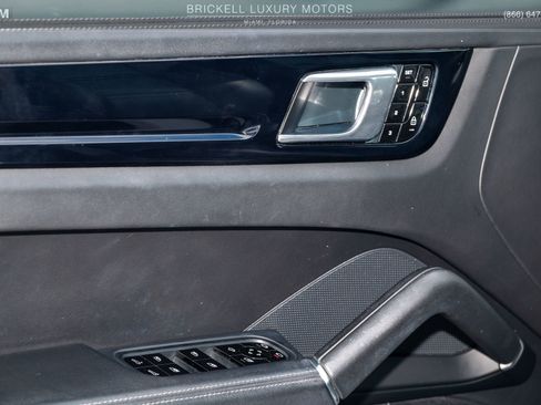 Used 2020 Porsche Cayenne image 58