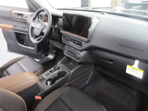 Used 2025 Ford Bronco Sport Outer Banks w/ Outer Banks Tech Package+ AWD/4WD image 24