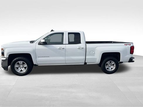 Used 2019 Chevrolet Silverado 1500 LT AWD/4WD image 4