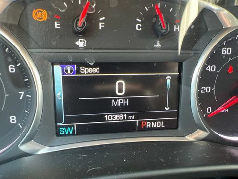 Used 2019 GMC Acadia SLT FWD image 17
