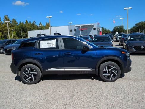 New 2026 Nissan Kicks SV w/ SV Premium Package FWD image 4