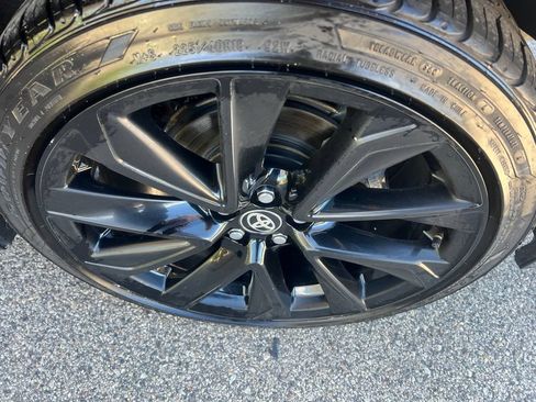 Used 2020 Toyota Corolla SE FWD image 40